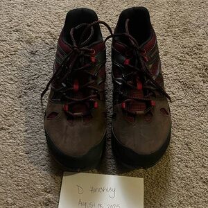 Vibram Brown and Black Hiking Shoes